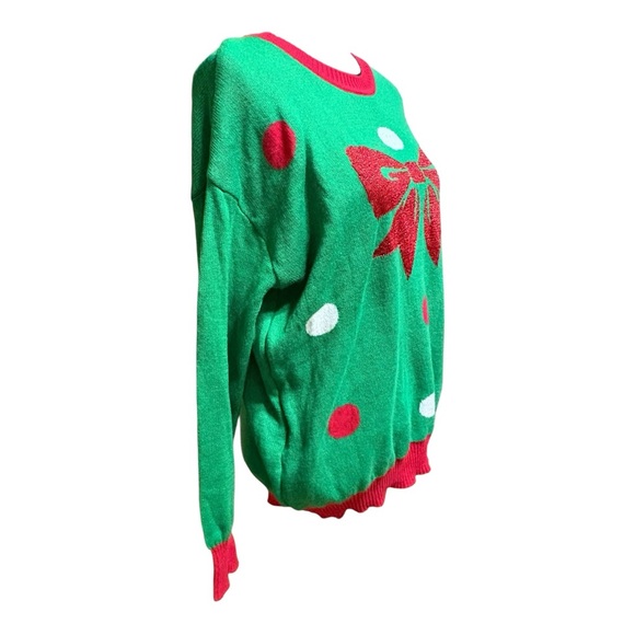“Well Worn” brand Bright green sweater with a bold red bow & white polka dots - Picture 3 of 8
